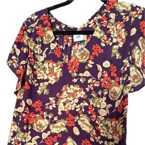 Cabi Purple Floral V-Neck Short Sleeve Top